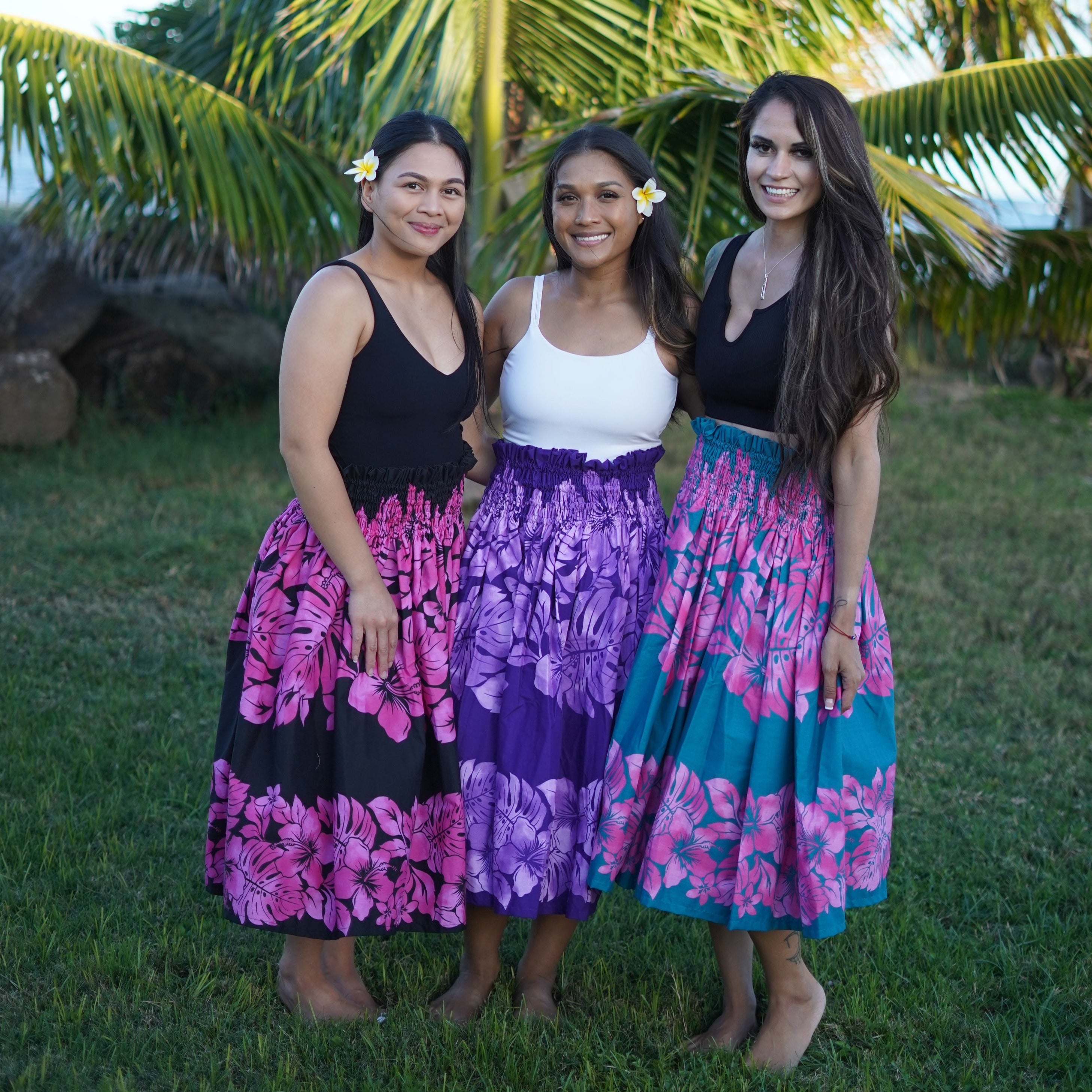 purple hawaiian table hula skirt with