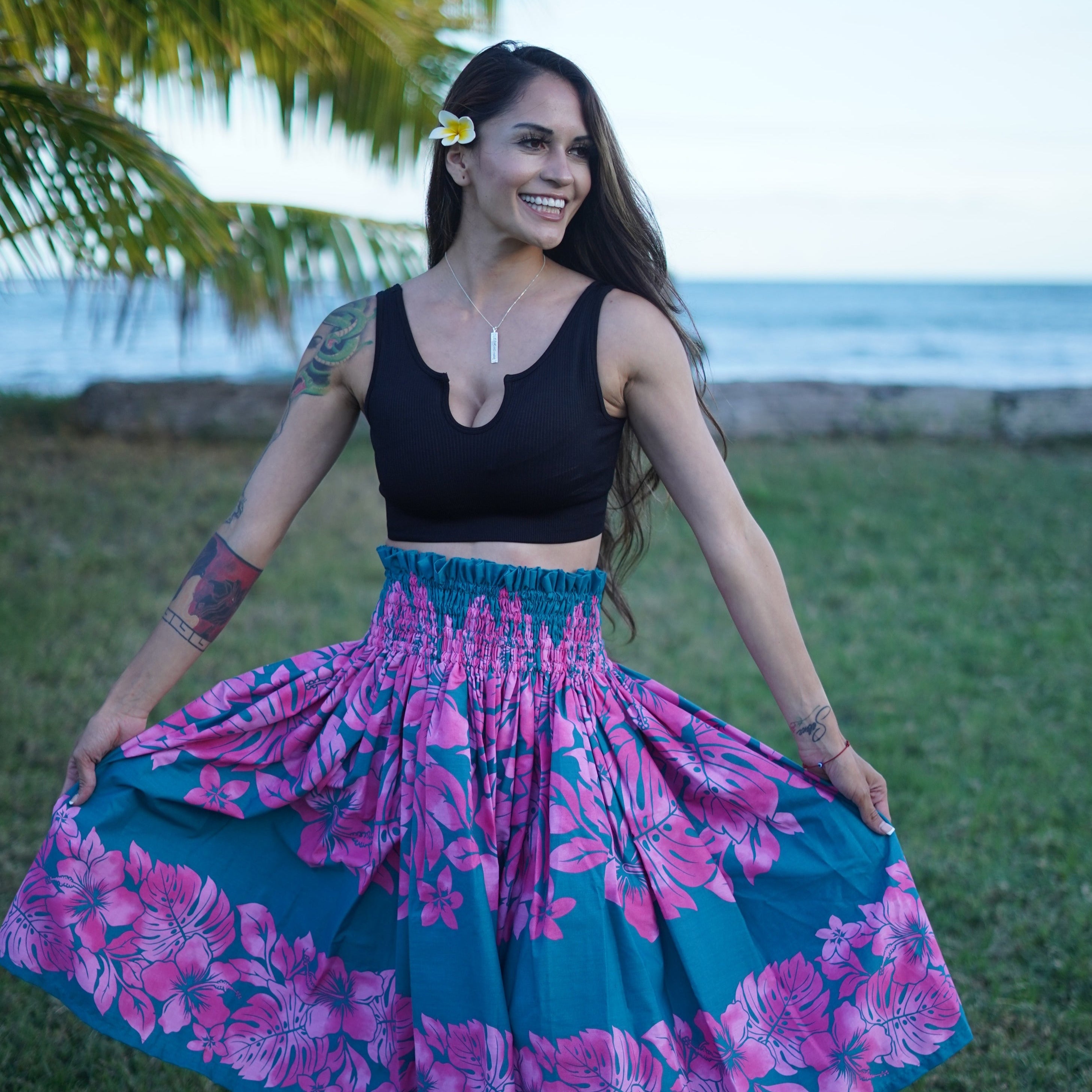 purple hawaiian table hula skirt with
