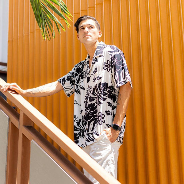 日本未発売品 オールブラックス ハワイアンシャツ ホワイト　XL big-hibiscus-men-s-aloha-shirt